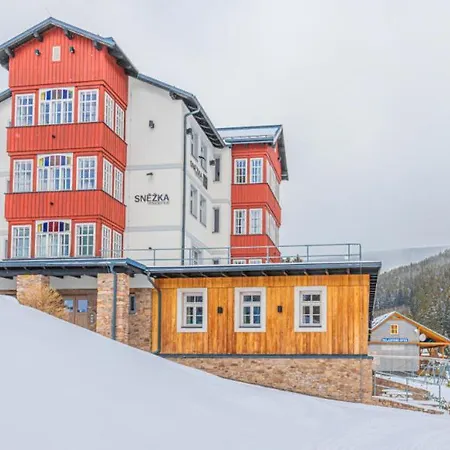 Apartment Rs5 *